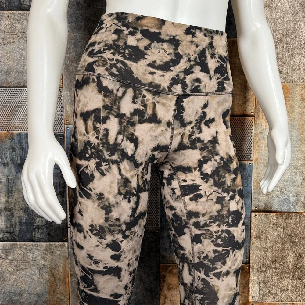 Lululemon Wunder Train High-Rise Tight 28" Size 6 - Picture 3 of 14